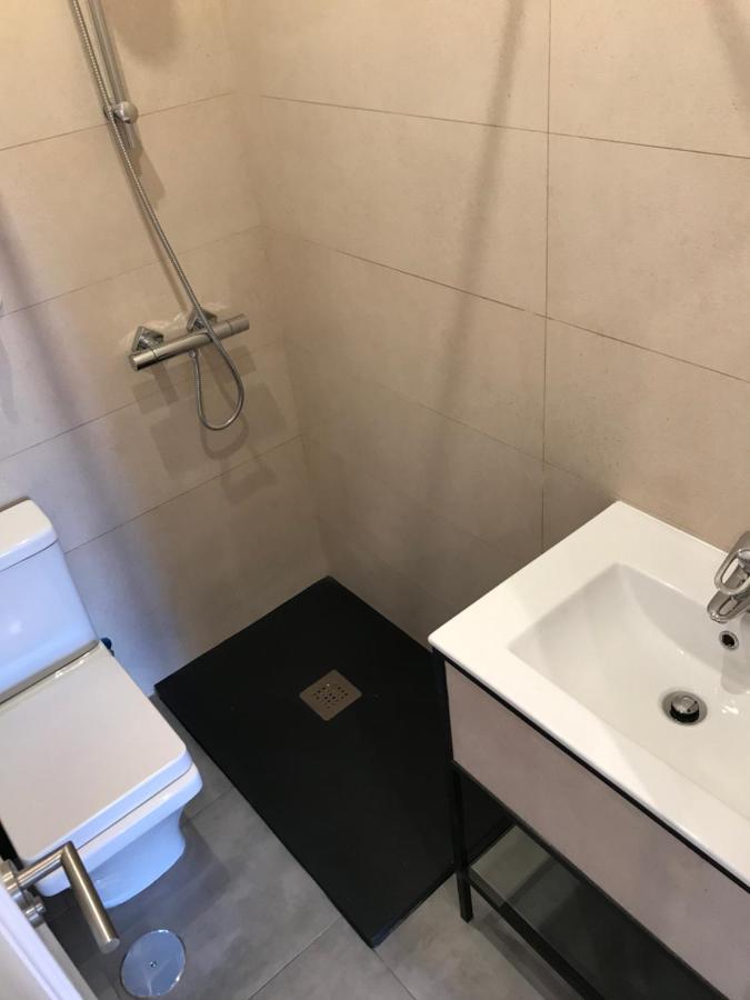 Puerta Del Angel Apartment Madrid Bagian luar foto