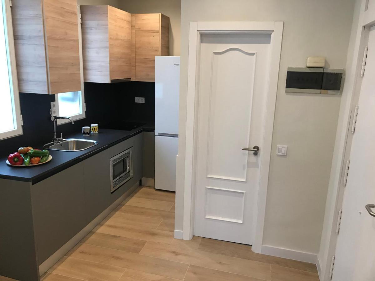 Puerta Del Angel Apartment Madrid Bagian luar foto